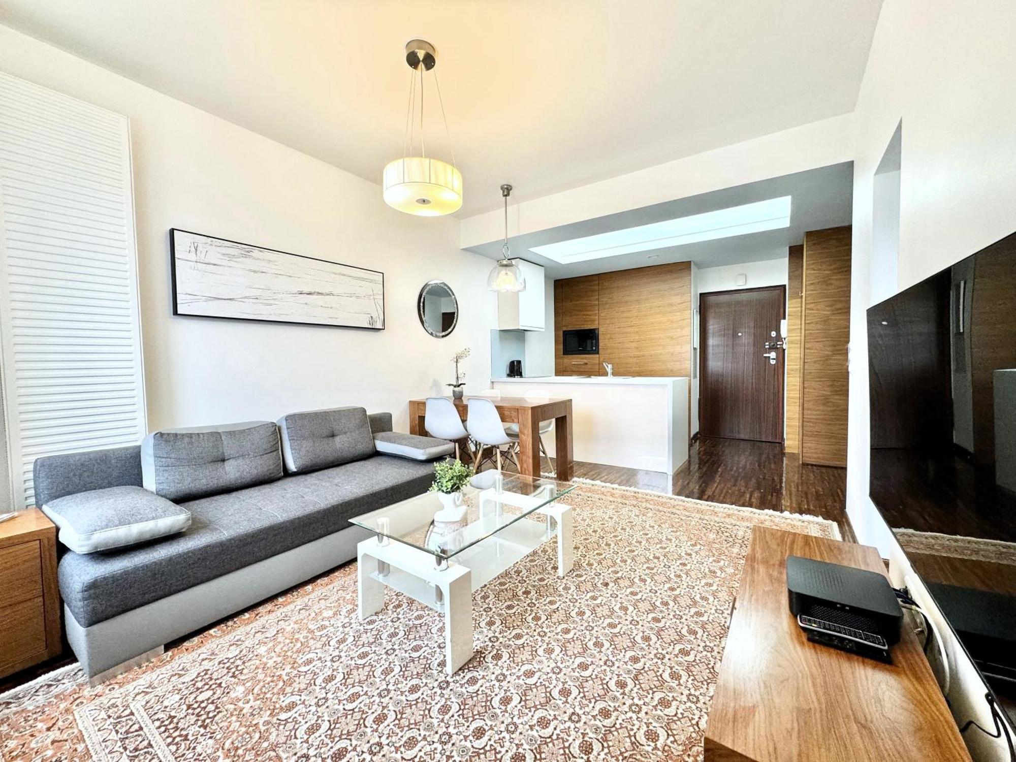 Aparthotel Platinum Towers Country 2 Country