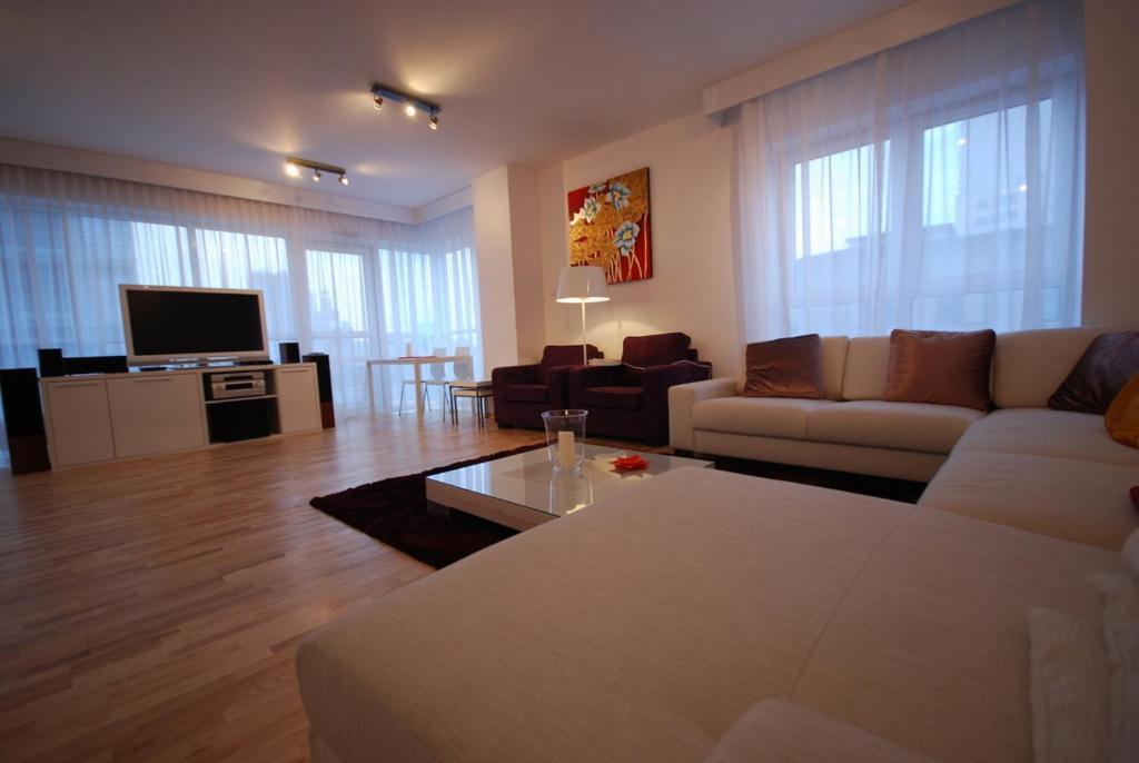 Aparthotel Platinum Towers Country 2 Country Warschau